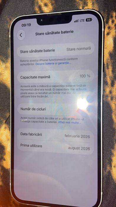 Vând sau schimb iphone 16 e