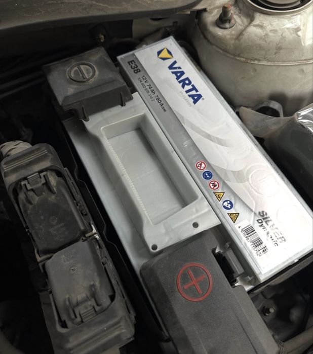 Akumlyator Акумлятор Kia k5 8 Sorento Carnival Hyundai Sonata Santa-fe