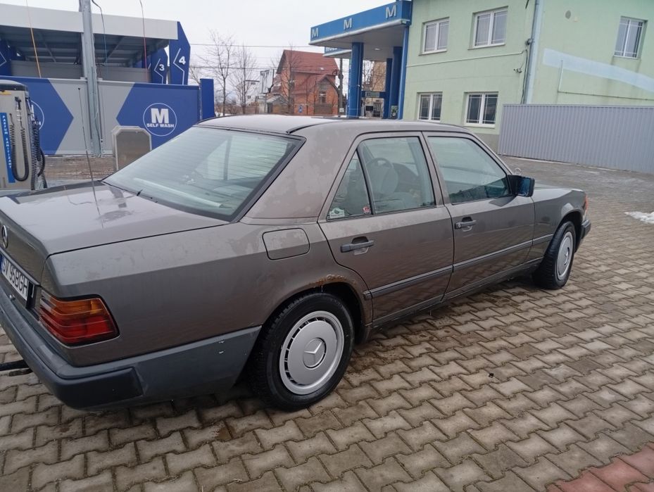 Mercedes Benz w124