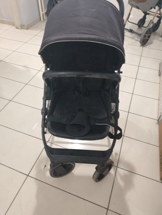 Продам прогулочную коляску