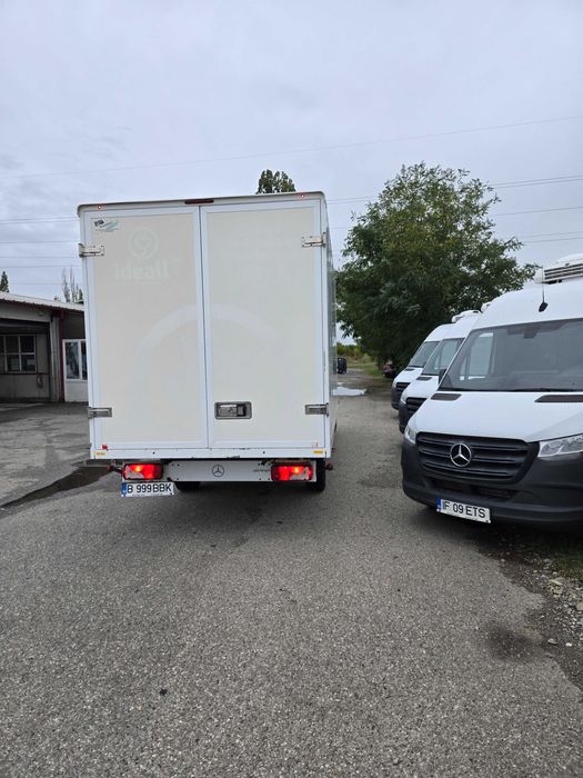 Inchiriere dube fara sofer volume mari / rent a car- national & Europa