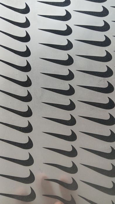 Наклека сотилади