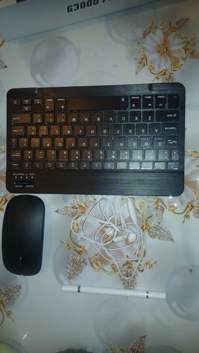 Продам планшет G...Vill G3000 Plus