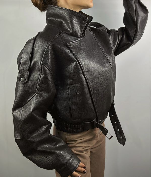 Дамско късо кожено biker яке в два цвятa