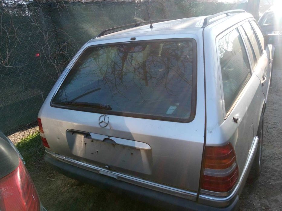 На части Мерцедес 124 250TD