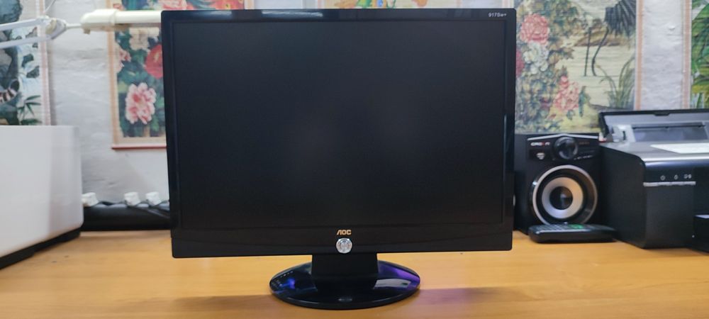 Монитор  19 дюймов, цена за 1 шт.