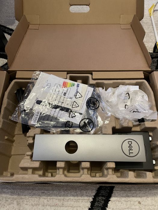 Монитор Dell P2421DC