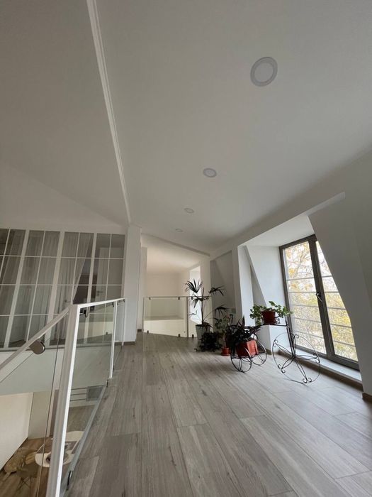 Квартира кинотеатр Лисунова3/4/4 100 м2