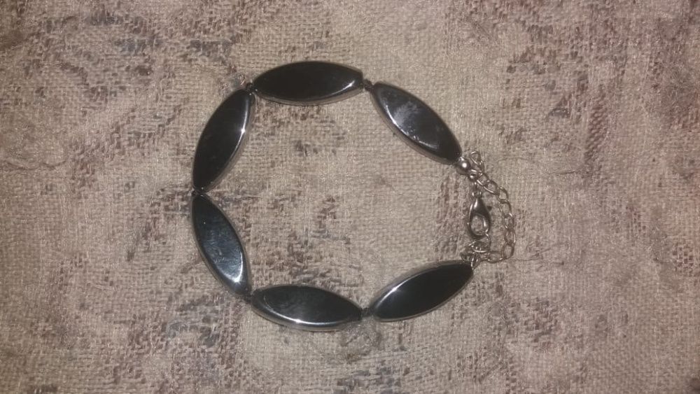 комплект браслет и ожерелье.