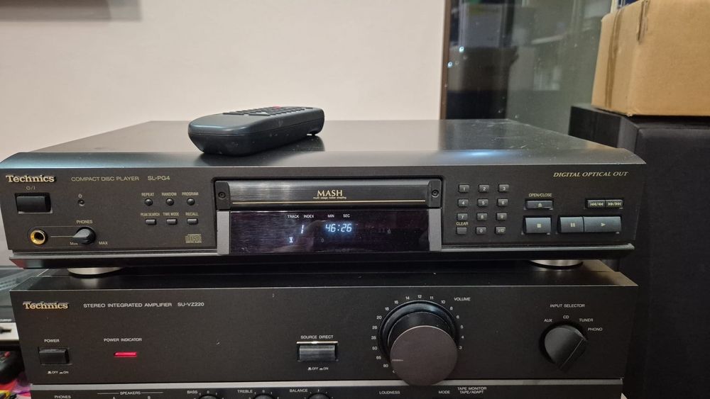 Amplificator Technics SU-VZ320