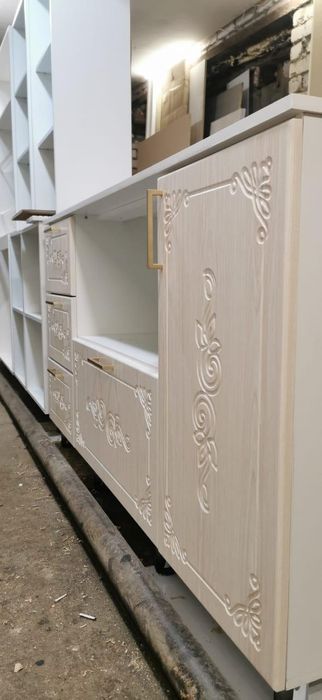 Продам тумбу новая