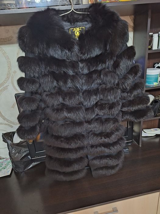 Продам шубу(песец)