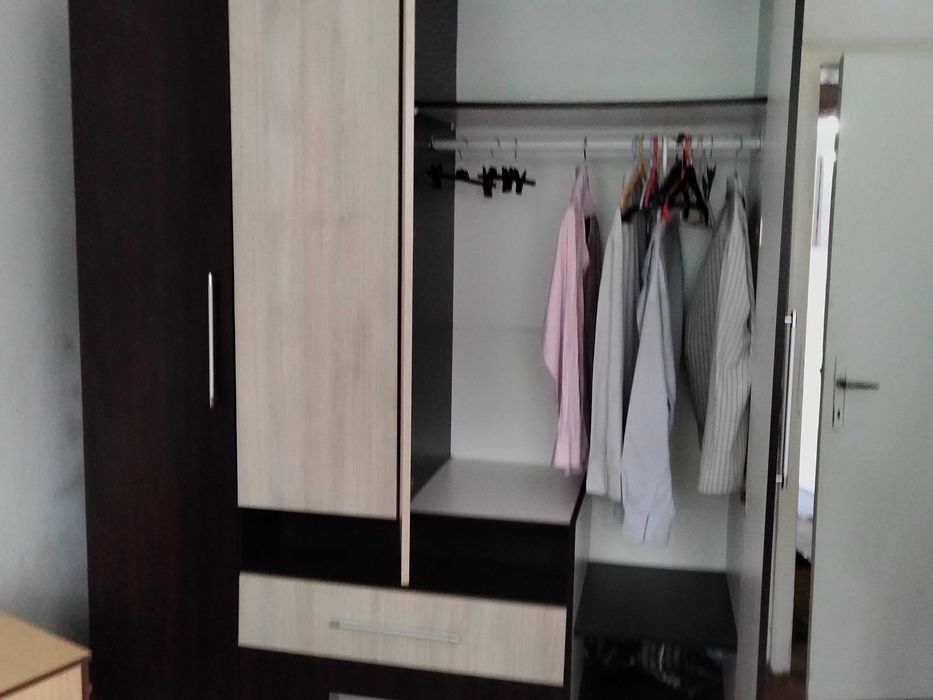 Нов двукрилен гардероб