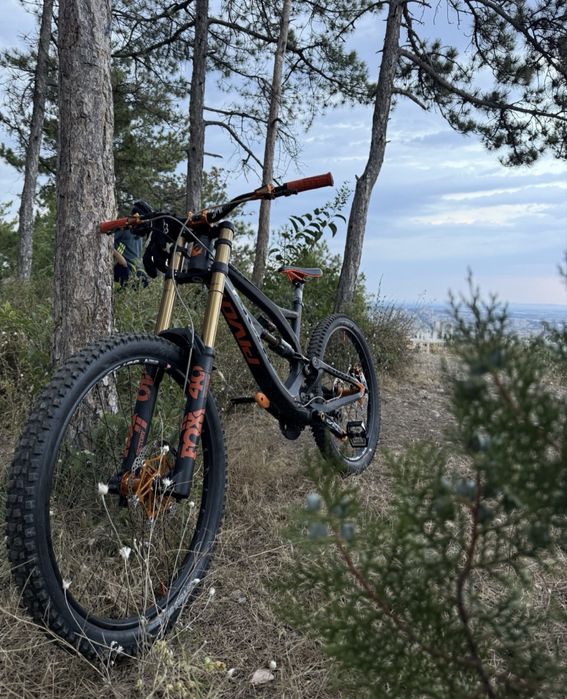 Продавам Pivot Phoenix