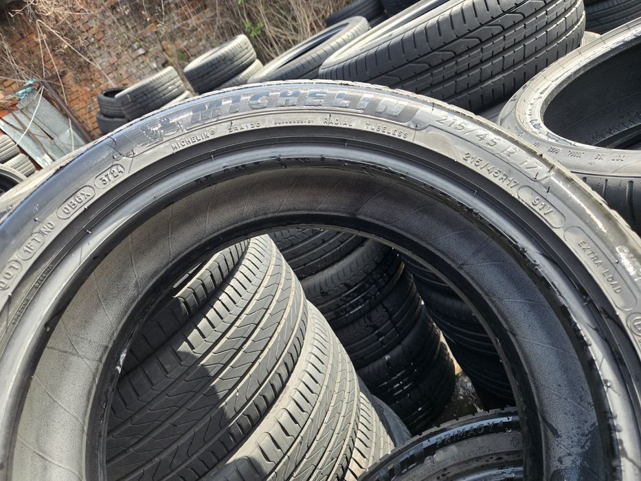 4бр. 215 45 17 Michelin летни.