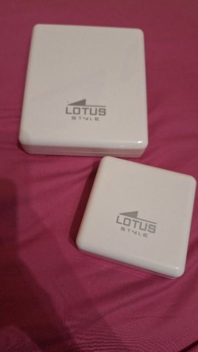 Колие и обеци със Сваровски