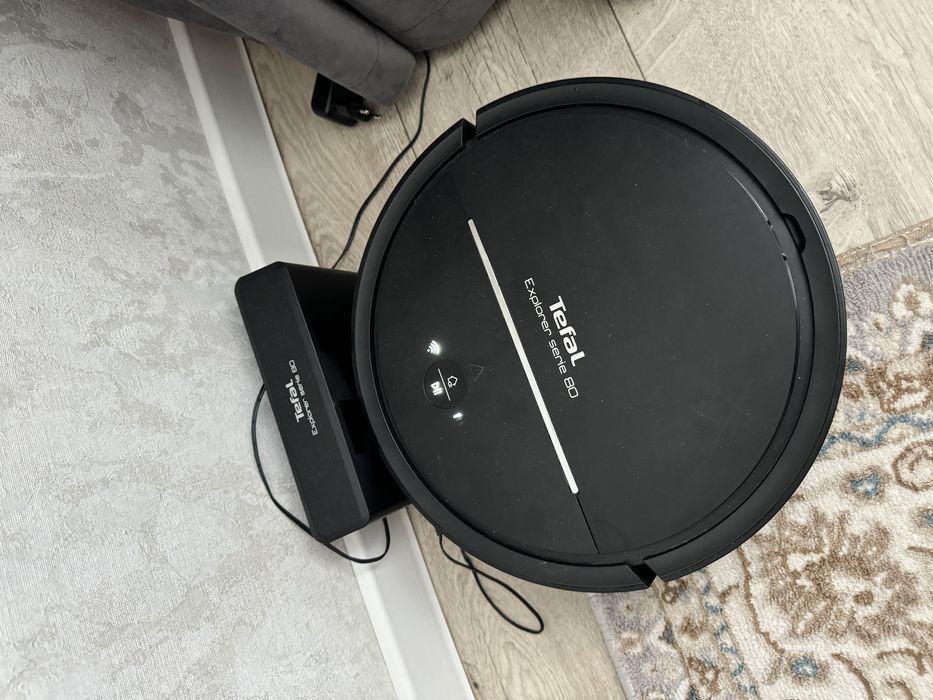 Робот пылесос продам