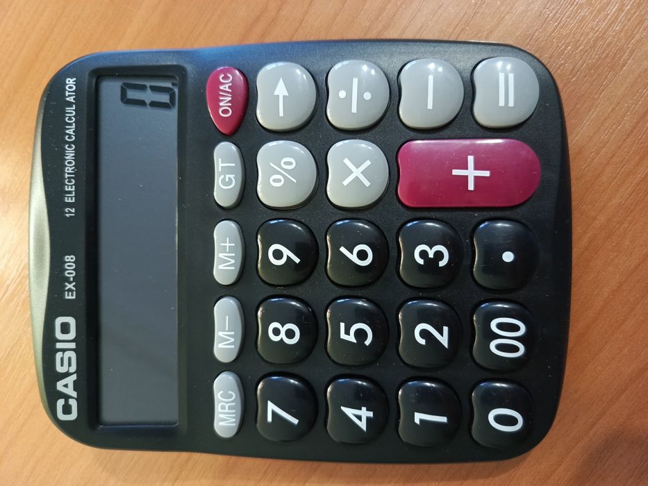 Продам калькулятор.