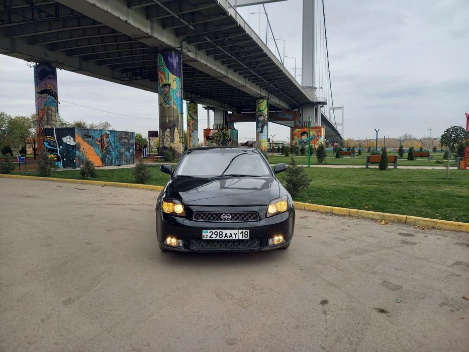 TOYOTA Scion tc   купе  на автомате