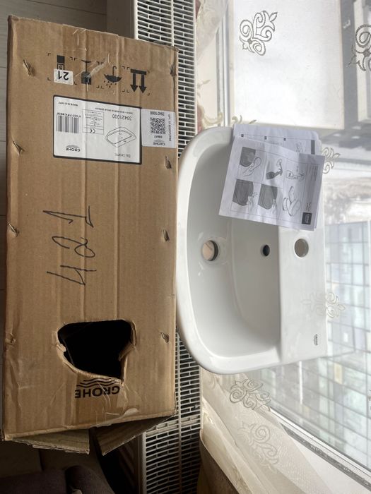 Раковина Grohe Bau Ceramic