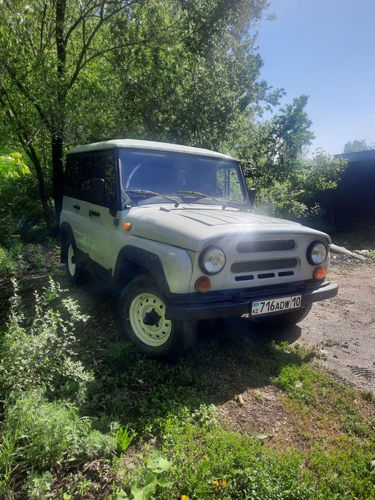 Автомобиль Уаз 3151