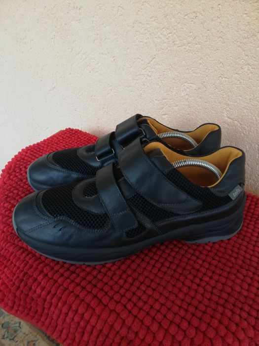 Pantofi noi piele naturala nr 44 Lucro bărbati