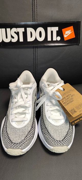 Nike GT Hustle Academy, номер 36