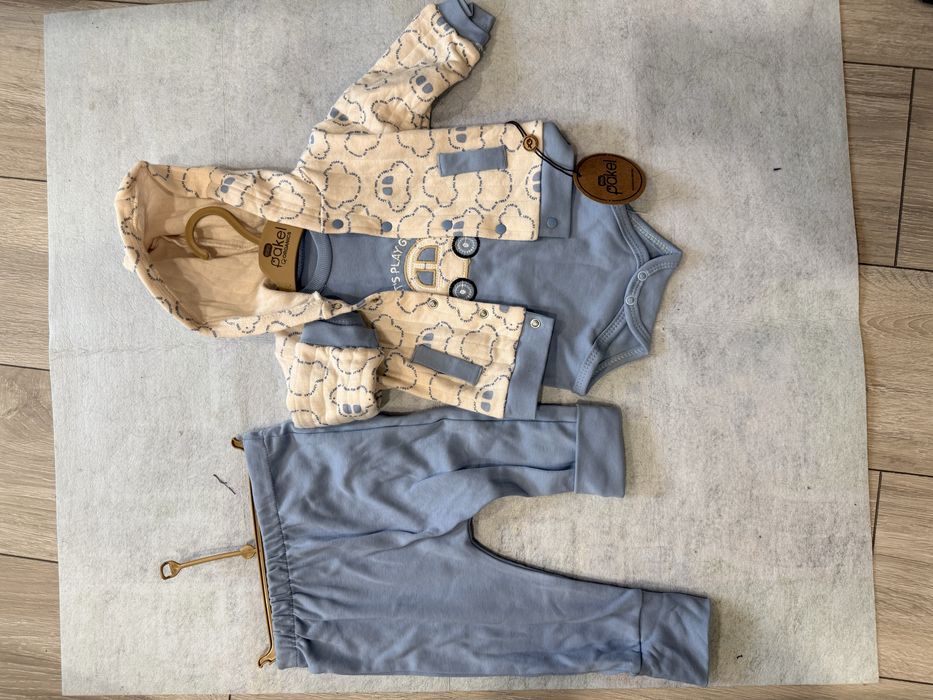 НОВ Бебешки екип в 3 части 9-12м.