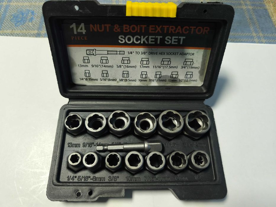 Set extractoare piulite si suruburi