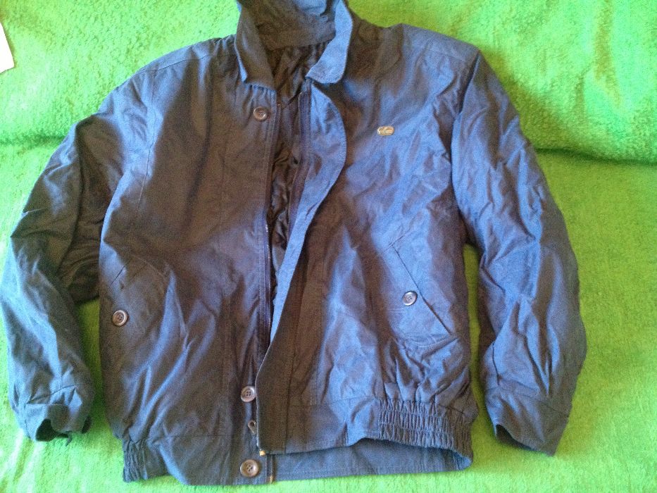 Geaca sport impermeabila