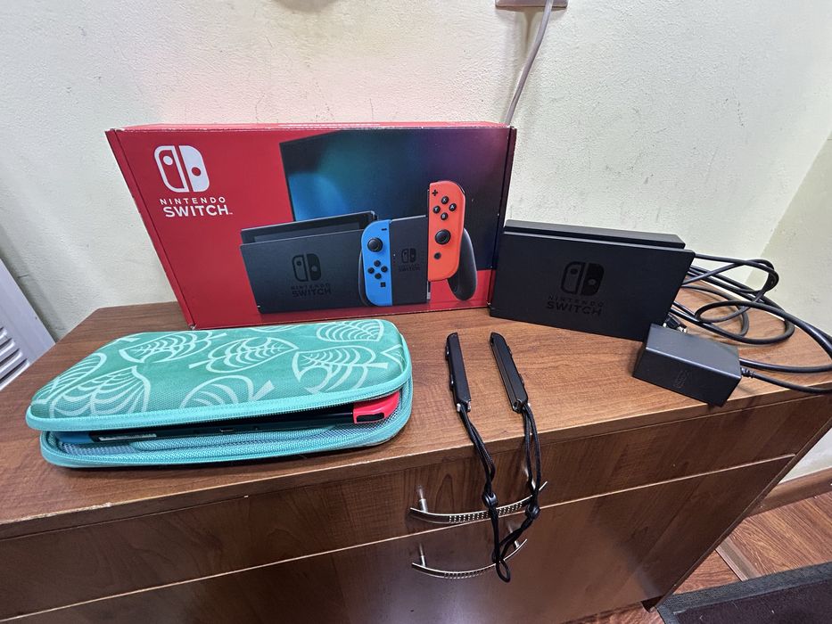 Nintendo Switch Red & Blue