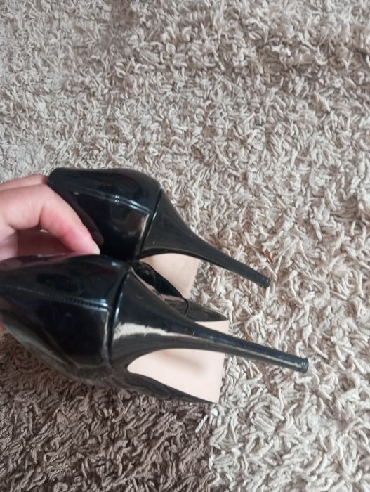 Продам туфли женские