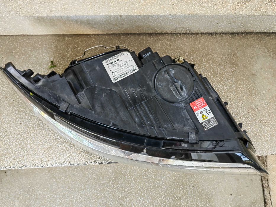 Фар Volvo S40 Xenon десен Оригинален