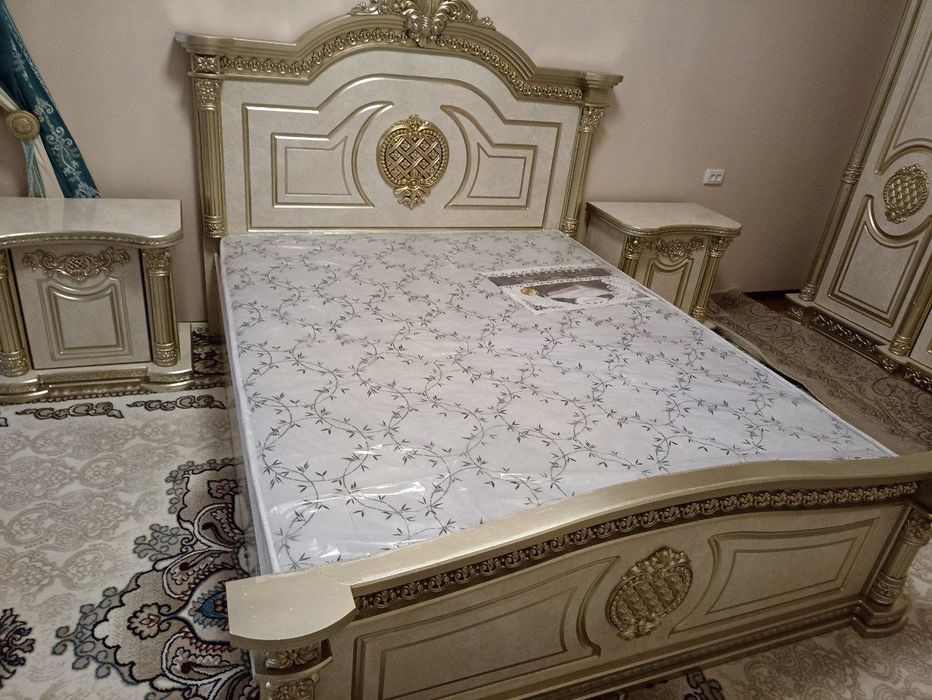 Yotoqxona mebel sotiladi