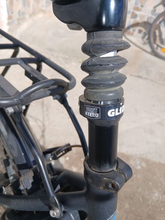 Bicicletă cu viteze în butuc