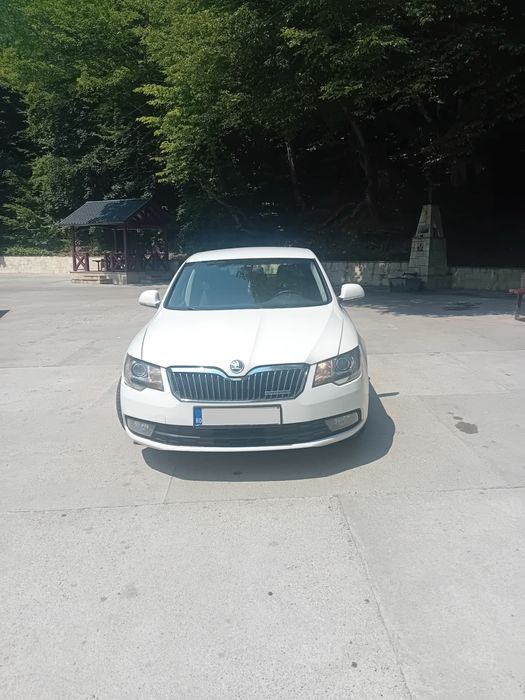 SKODA Superb 2014