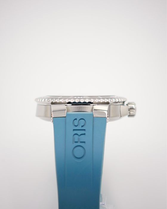 Oris Aquis Dat Watt LIMITED
