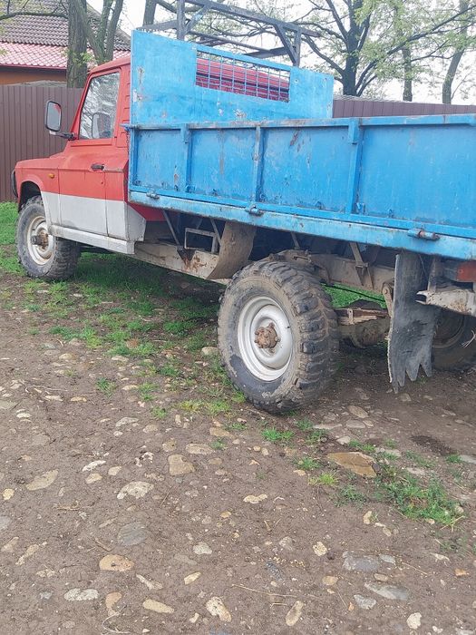 Vând aro camioneta 320 , 4×4 motor Brașov