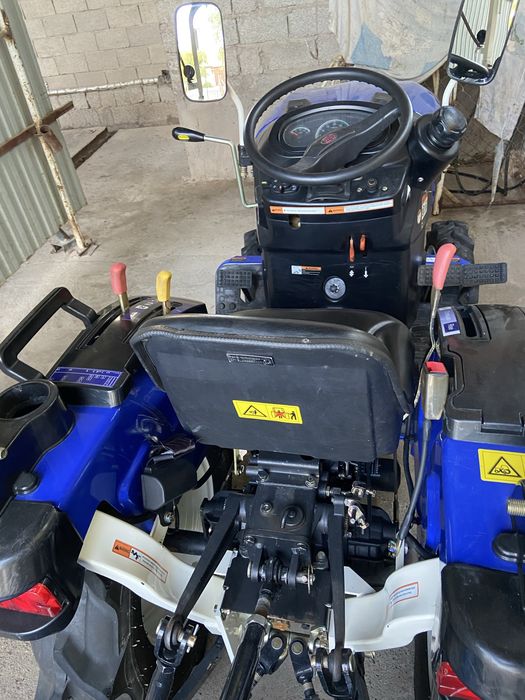 traktor mini sotiladi