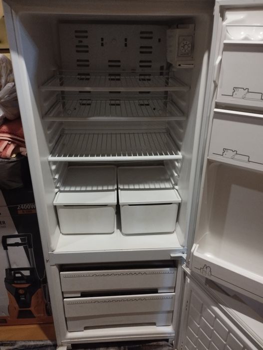 Продам холодильник Бирюса.