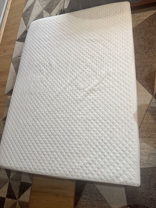 Saltea pat 135x190 cm, nouă, fără arcuri, albă, matlasată