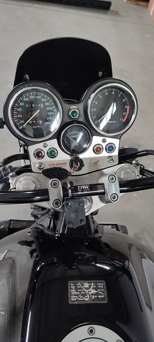 Vând Honda CB 1000F