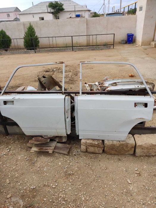 продается на разбор ваз 2107