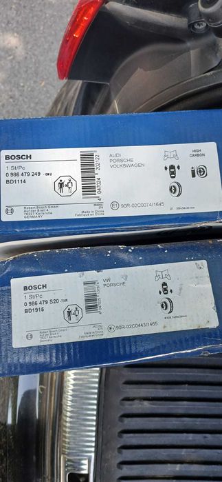 Discuri și plăcuțe NOI Bosch față/spate Audi Q7 4L / Porsche Cayenne / VW Touareg