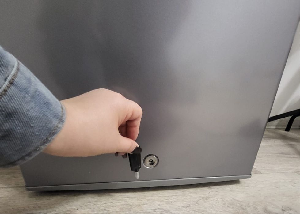 Холодильник Dauscher с морозильником