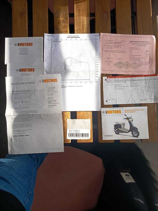 Vand scuter 50 cc4t  aproape nou - rulaj 150 km
