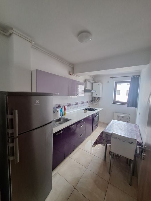 COMISION 0 proprietar . Inchiriez  apartament cu 2 camere cu parcare Valea Oltului