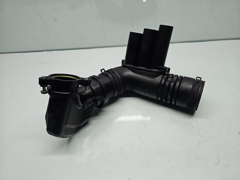 Tub admisie aer AUDI A3 (8V1) [Fabr 2012-2017] 04E129651C 1.4 TFSI CZE