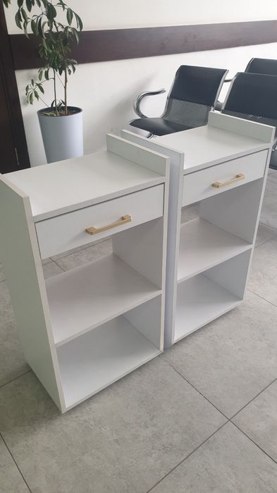 Тележка, помощница, каталка,тумбочка на колёсиках