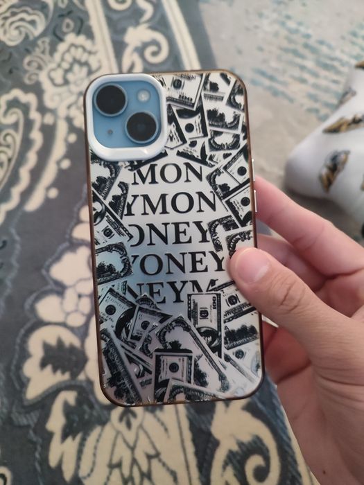 Продам Айфон 14 память 128